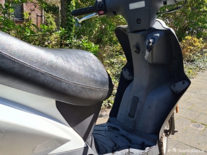 Kymco Agility wit