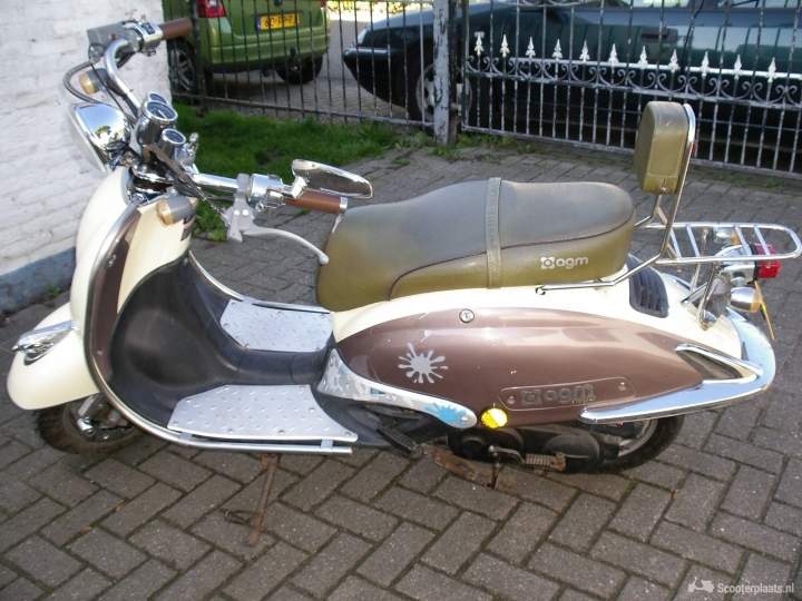 review agm scooter
