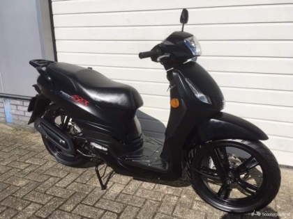 Peugeot Tweet RS 4 takt Snorscooter