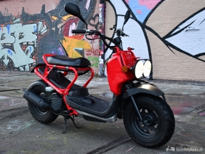 Honda Zoomer rood