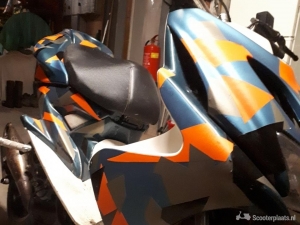 Yamaha Aerox R blauw