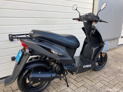 Kymco Agility zwart