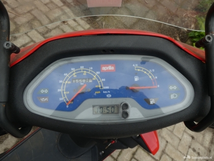 Aprilia Amico rood