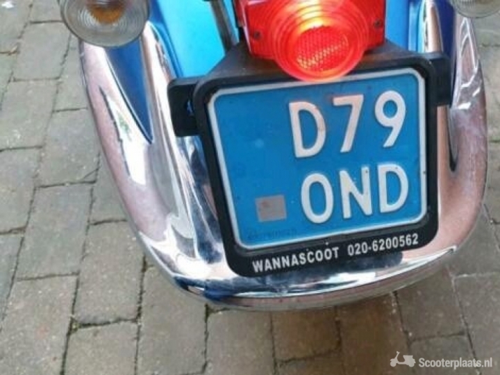 Retro scooter blauw
