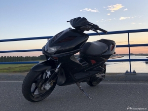 Yamaha Aerox zwart