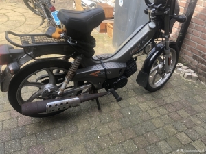 Tomos Quadro grijs
