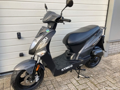 Kymco Agility zwart