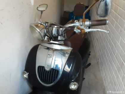 Retro scooter zwart