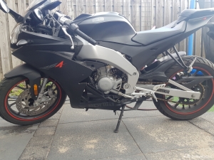 Aprilia RS 4 zwart