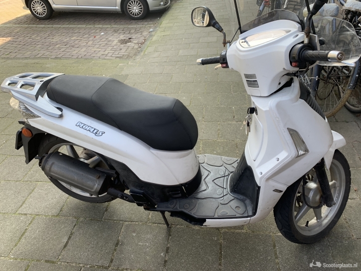Kymco People S wit