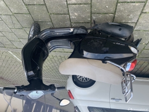 Vespa LX 50 zwart