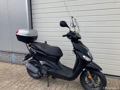 Yamaha NeoS zwart