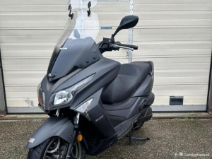 Kymco 300i  2016 
