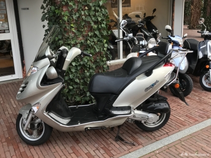 Kymco G-Dink grijs