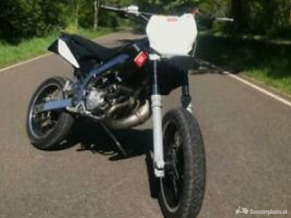 DERBI SR Black Edition 80 cc 2t (limited edition)