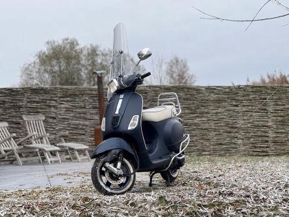 Vespa S blauw