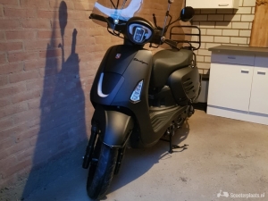 Te koop snor scooter la souris designo mat zwart 