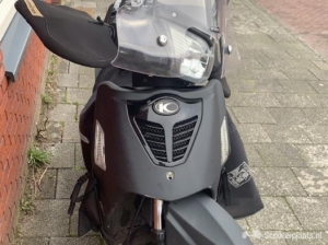 Kymco People S zwart