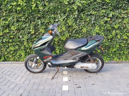 Yamaha Aerox groen