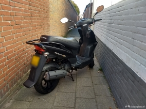 Kymco Agility zwart