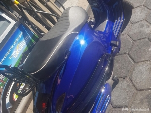 Mooie special paint bmw blue vespa sprint 2018
