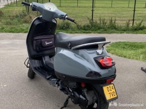Vespa LX 50 grijs