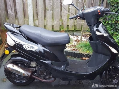 Cheapscooter Sporting zwart