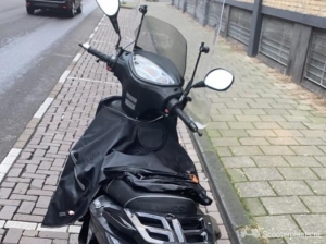 Kymco People S zwart