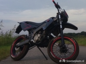 Derbi Senda DRD X-Treme zwart