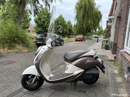 Sym Mio