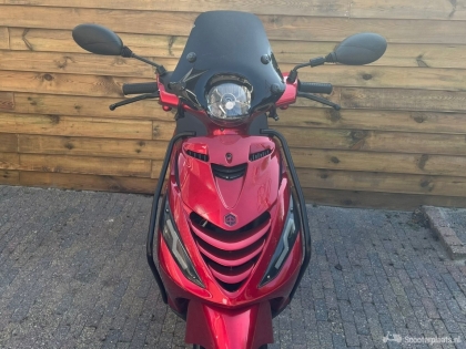 Piaggio Zip rood