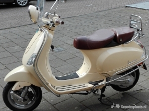 Vespa piaggio LXV, 2008 