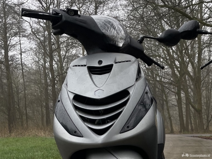 Nette piaggio zip 4t 2016 snor - Scooterplaats
