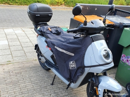 Niu MQI GT elektrische bromscooter