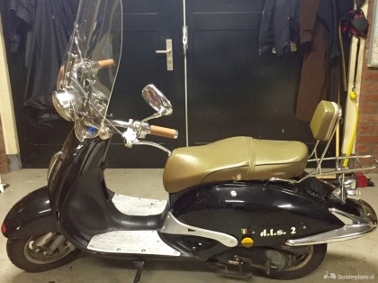 Retro scooter zwart