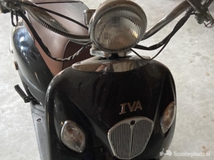 Retro scooter zwart