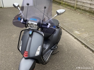 Vespa Sprint S grijs