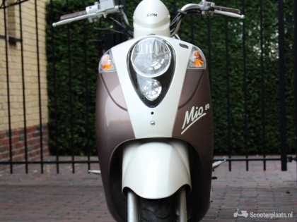 Sym Mio bruin