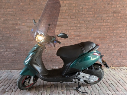 Piaggio zip 2020 injectie 1e eigenaar (sp kappen)