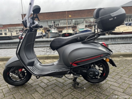 Te Koop Vespa Sprint 