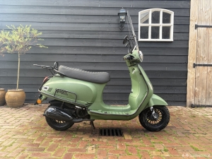 AGM VX50 groen