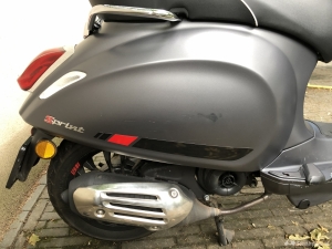 Vespa Sprint S grijs