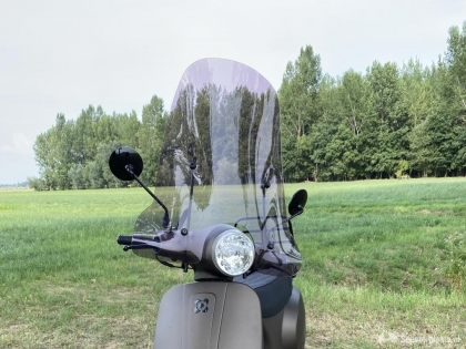 zgan AGM VX50i Diamond scooter titanium