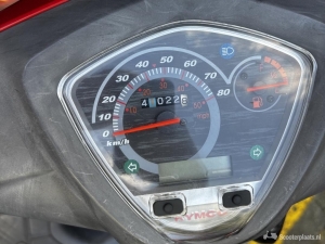 Kymco Super8 rood