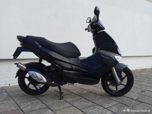 Gilera Runner SP matzwart