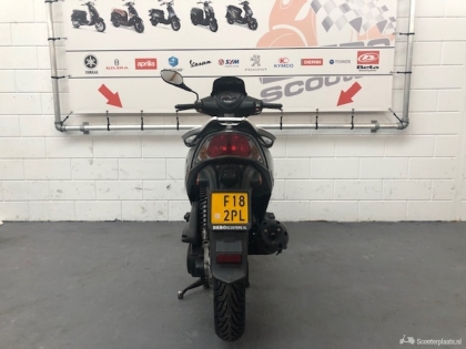 Kymco Agility zwart