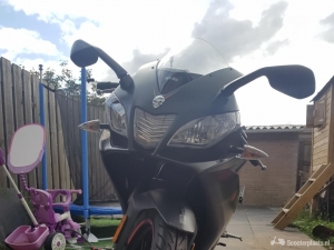 Aprilia RS 4 zwart