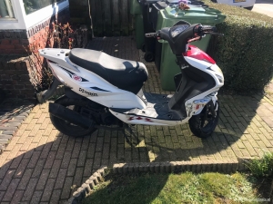 Agm r8 scooter 